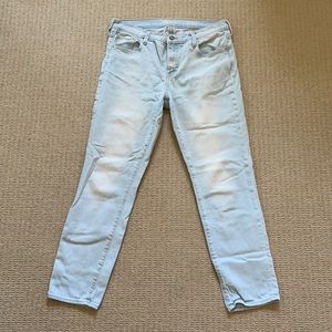 Light Wash Straight Leg Jeans